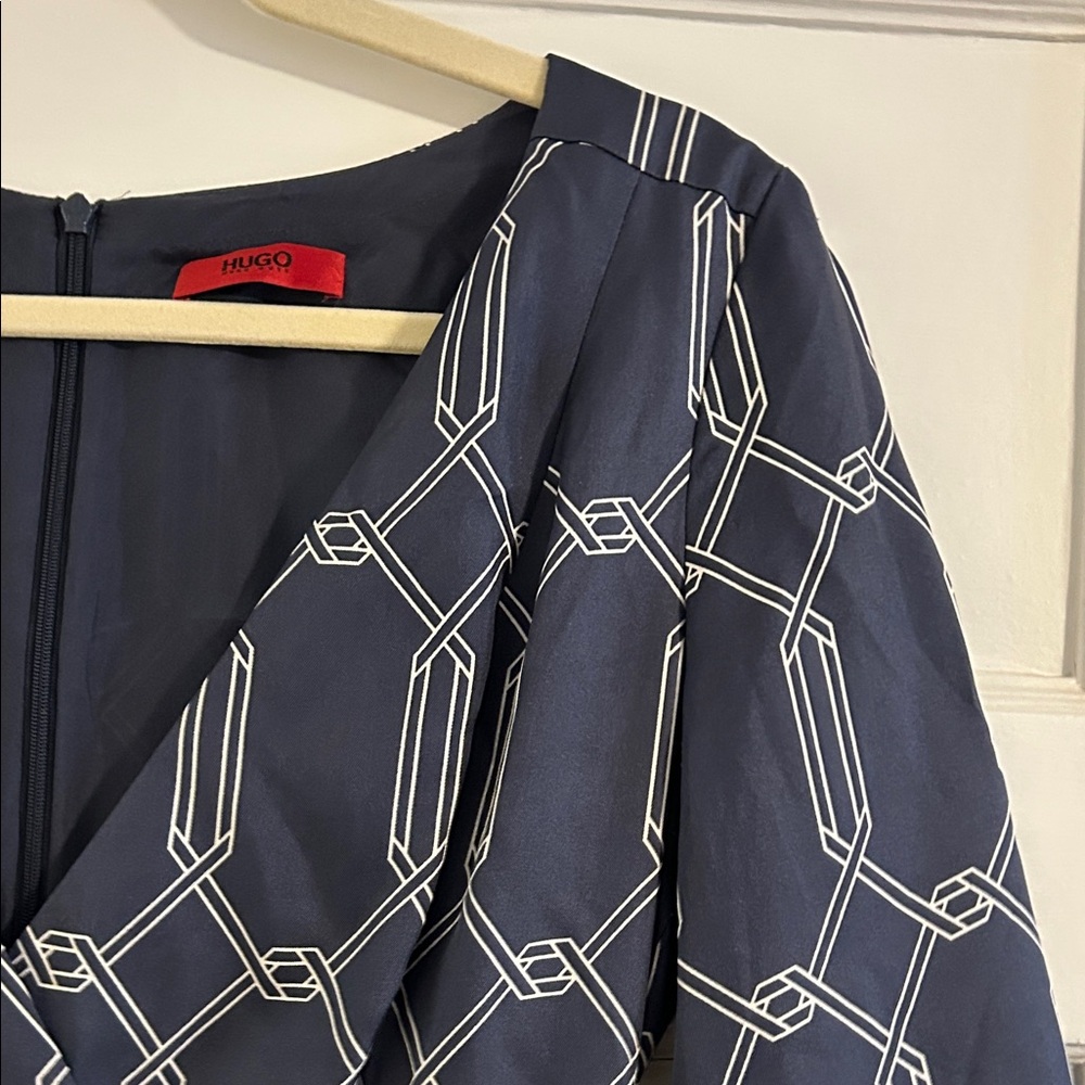 HUGO BOSS Navy Long Sleeve Dress with Geometric Pattern - Silk